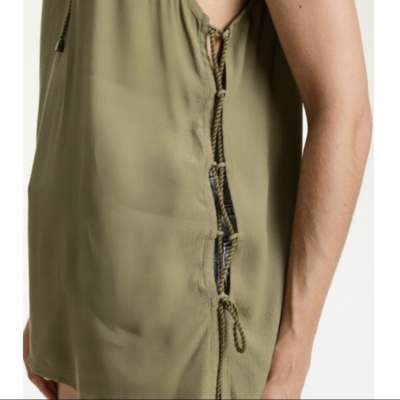 Women's Summer Lightweight Lace Up Halter Top - Picture 6 of 8